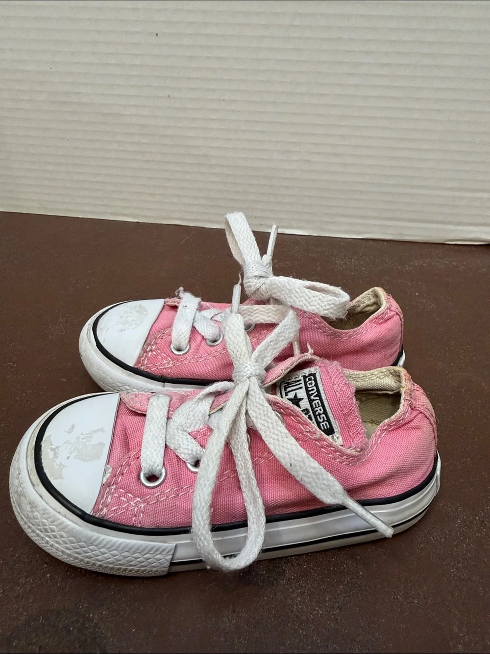Converse Chuck Taylor All Star Pink Low-Top Canvas Sneakers, kids 6